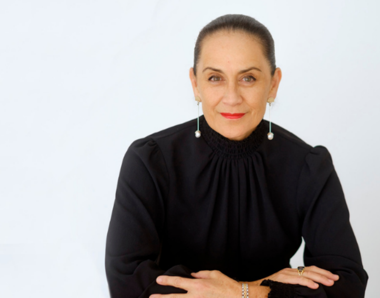 LGNZ26 Traci Houpapa
