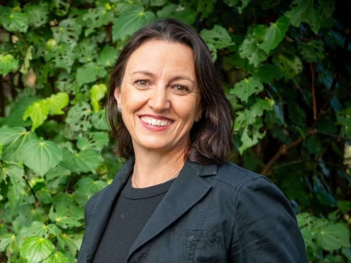 Super Local 2026 Sarah Lucas