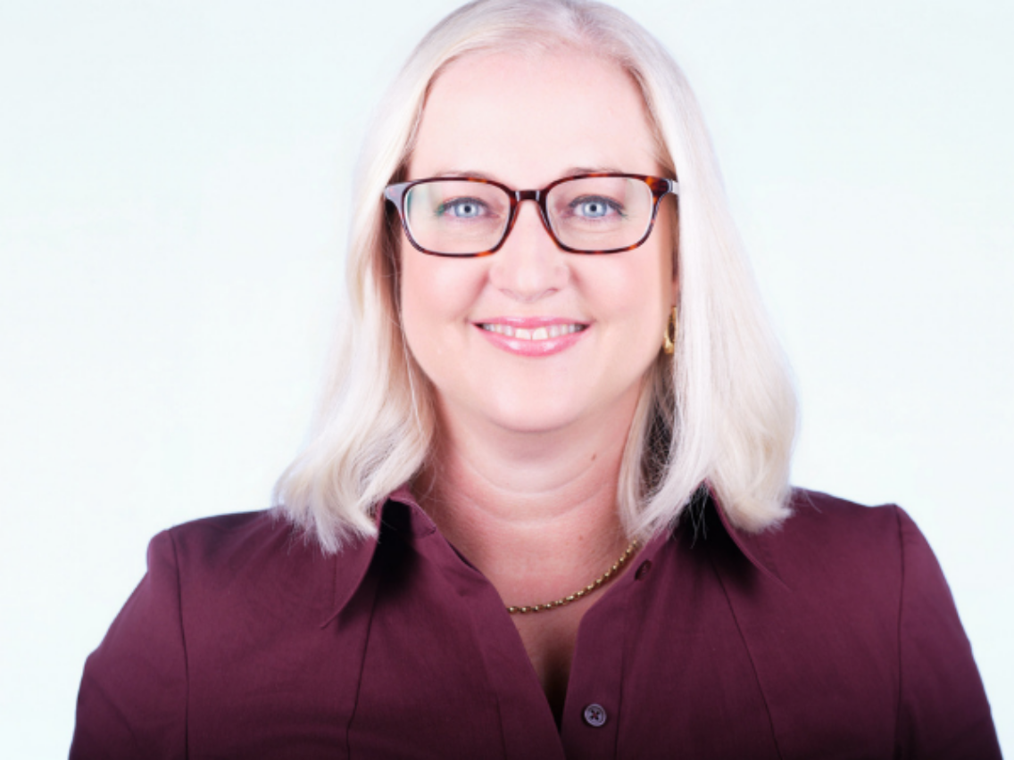 Superlocal26 Jennifer Hutcheon